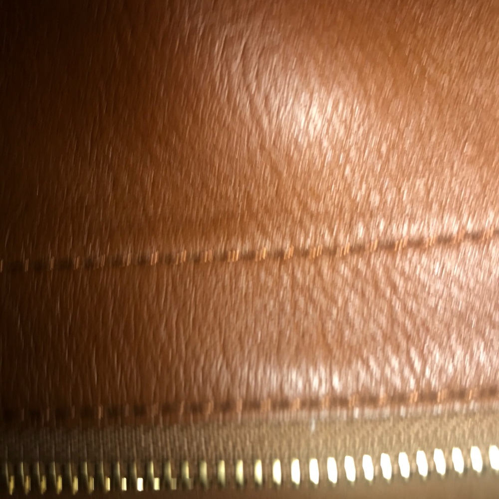 Handbag - Picture 5 of 8